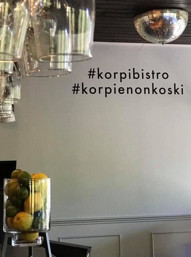 Отель Korpi Bistro & Guesthouse Энонкоски